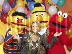 18-10-2005 Irene Moors and Sesamestreet at studio Amsterdam, by order of Stage-Entertainment

[keywords]Musical, Posed, Half Length, Smiling[/keywords]